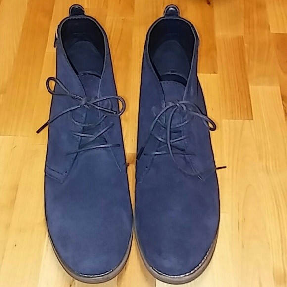 Bass - Picture 5 of 6